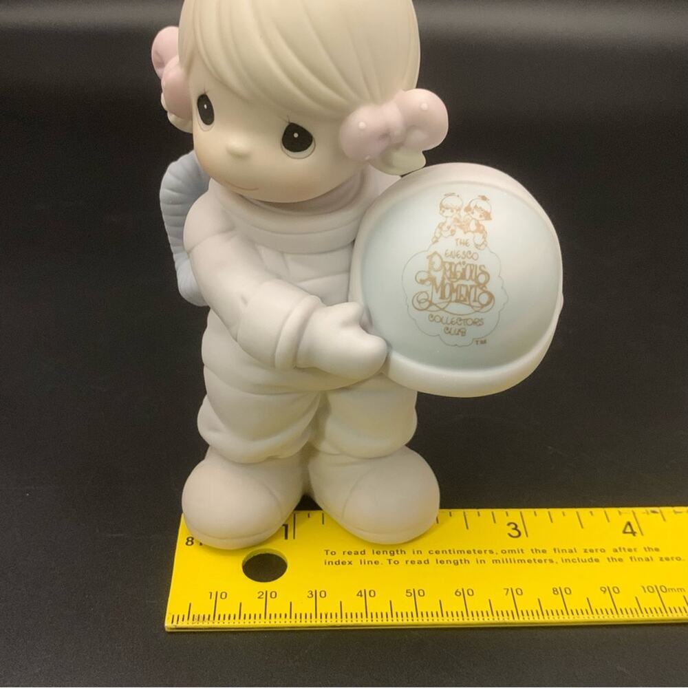 1991 Precious Moments Astronaut Figurine - Picture 12 of 13